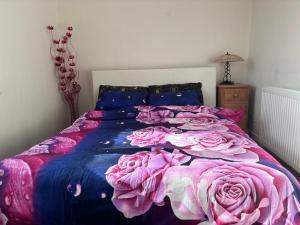 Cosy Spacious 2 bed flat Hornchurch high street