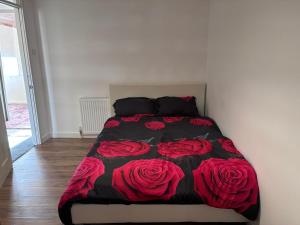 Cosy Spacious 2 bed flat Hornchurch high street