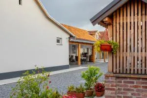 Cherry Berry Apartmani - Slatinski Drenovac