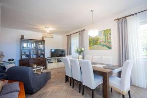 Apartment Gina near the sea