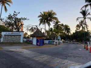 Nuevo Vallarta Lovely 2 bedroom condo pool front