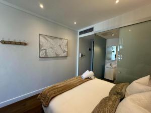 Bree Street Apartment - Explore, Eat, Experience Cape Town