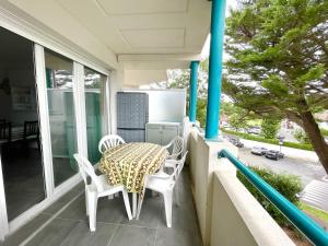 Appartements Caprozion-Erosoa-T1-Piscine-Clim : photos des chambres