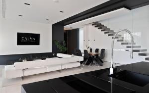 5-Star Villa Calma II with Heated Pool & Jacuzzi Oasis