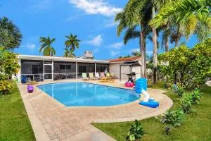 Sensational 5BR Villa Heated Pool near Hard Rock - Davie