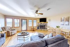 Tigers Den - Lower - New Rome