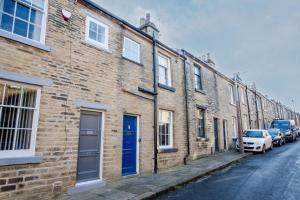 Cosy 2-Bed Cottage in a World Heritage Village