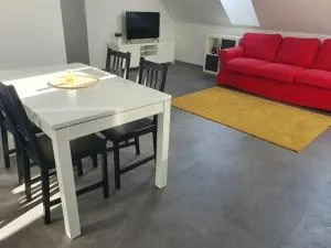 Nový podkrovný byt v rodinnom dome (5 osôb) - Selec