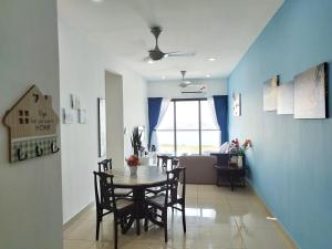 Puchong WindyLakeViewStayCation3R2B AT D Island