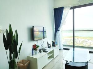 Puchong WindyLakeViewStayCation3R2B AT D Island