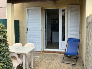 Maisonnette les Marines dHelios T2 cabine