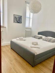 [PIAZZA GARIBALDI] ELEGANTI SUITE CON SAUNA