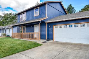 Teak- a North Albany family home