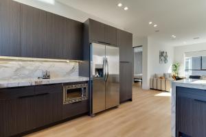 Brand New Modern 9 Bedroom Compound in Pickfair Village