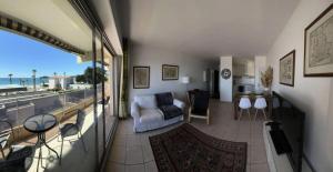 Résidence Athenee - Bel appartement 3 pièces dans résidence à Six-Fours-les-Plages MAE-0704