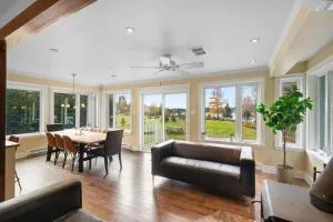 *NEW* Stunning Waterfront Bright Chalet with Spa - Saint-Calixte