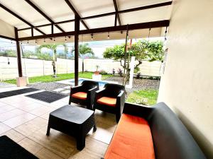 Oasis Arenal Villa Pool & Arenal Volcano View