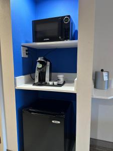Standard King Room room in Holiday Inn Express & Suites - Prospect Heights an IHG Hotel