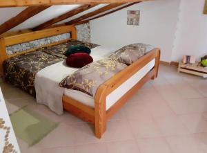 Apartments with parking space Bunica, Senj - 22142