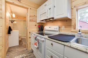 Scenic Evans Hideaway Steps to Lake Huron!