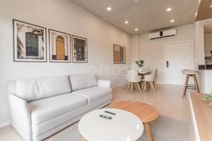 Modern 2 bedroom apartment near Paseo La Galeria