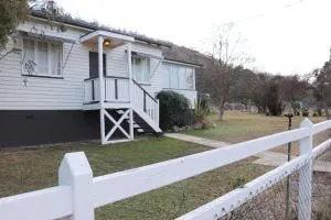 Amaroo House 'A beautiful place!' - Mingoola