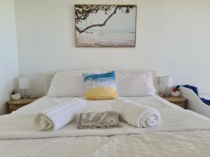 Dolphin Heads - Resort Unit - Absolute Beachfront! - Whitsunday Getaway!