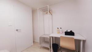 Phòng Giường Đôi Có Phòng Tắm Riêng (Double Room with Private Bathroom)