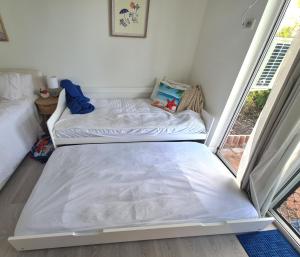 Dolphin Heads - Resort Unit - Absolute Beachfront! - Whitsunday Getaway!