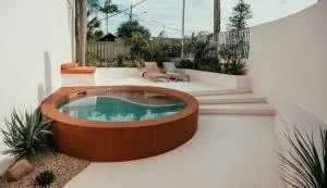 The Cheshire Cat Boutique Motel - Currumbin