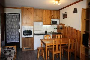 Résidence Les Epervieres - Appartement dans chalet au calme, à l'orée de la forêt MAE-4394 - Ubytování bez kategorie ve městě Villarodin-Bourget