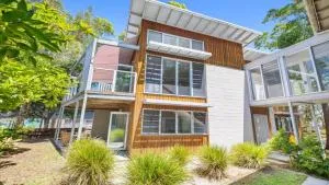 16 Kururma Crescent Hawks Nest - Winda Woppa