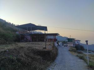 Sun inn Homestay by StayApart