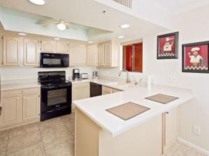 Prime Area, 5 Pool Areas, Hot Tub, Golf View