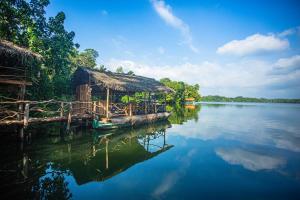 Aki Luna Lagoon Resort Hikkaduwa
