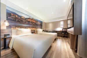 Atour Hotel Kunming South High Speed Railway Station University Town