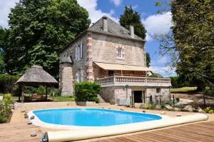 Gîte de France Aux deux mésanges 4 épis - Gîte de France 10 personnes MAE-6364 - Sainte-Fortunade