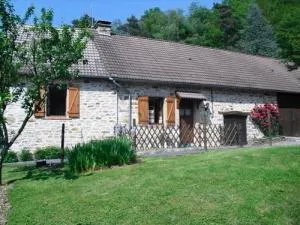 Gîte de France à Sainte Fortunade 2 épis - Gîte de France 5 personnes MAE-6454 - Sainte-Fortunade