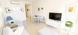 Apartamento Jacaranda II by DENIA COSTA