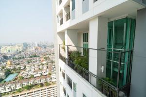 simple & stylish studio in central Jakarta, SCBD