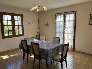 Villas 802 - Maison avec jardin a quelques pas du centre bourg d'Erquy : photos des chambres