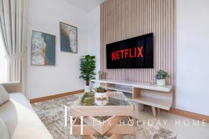 LUX The Vida Marina Residence 3