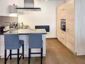 2Bedroom + 2Bathroom With Garage in Lux City