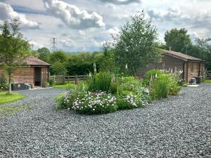 Leverets - Squirrel Lane Lodges Ludlow