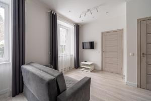 Dzintaru Beachside 1BR Apartment With Courtyard View, Walk to Nature & Sea