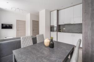 Dzintaru Beachside 1BR Apartment With Courtyard View, Walk to Nature & Sea