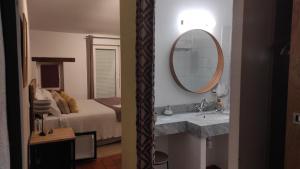 Hotels Hotel Le Mas Trilles : photos des chambres