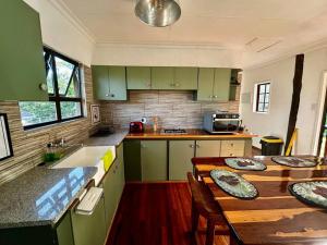 Cosy one bedroom garden cottage