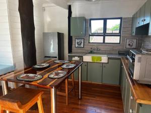 Cosy one bedroom garden cottage