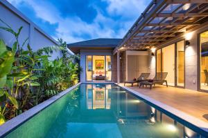 Beach escape at Villa Dalaa 8